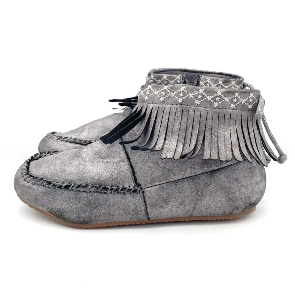 Hanna Andersson Erika Moccasin Fringed Zip Bootie Silver Metallic Girls Size 4